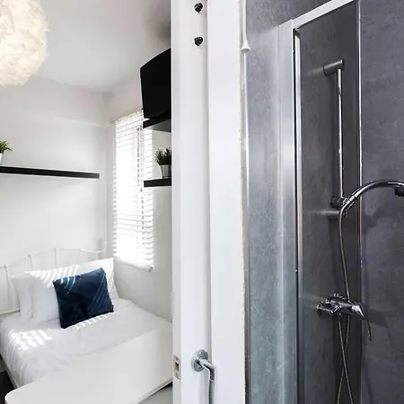4 Bedroom 3 Bath House بيت للعطل *