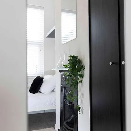 بيت للعطل 4 Bedroom 3 Bath House